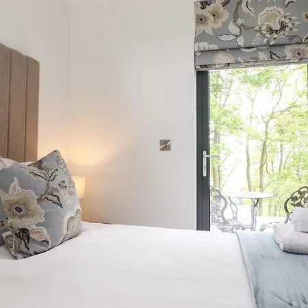 Yew Tree Cabin * Пенрит